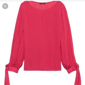 REDUCED! Banana Republic long sleeve - BRAND NEW!